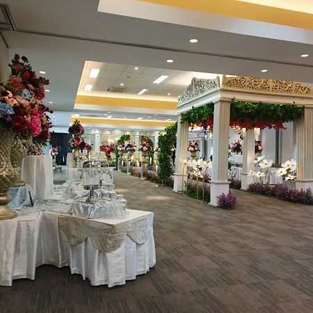 Tos Hotel & Convention Center Tangerang Powered By Archipelago ภายนอก รูปภาพ