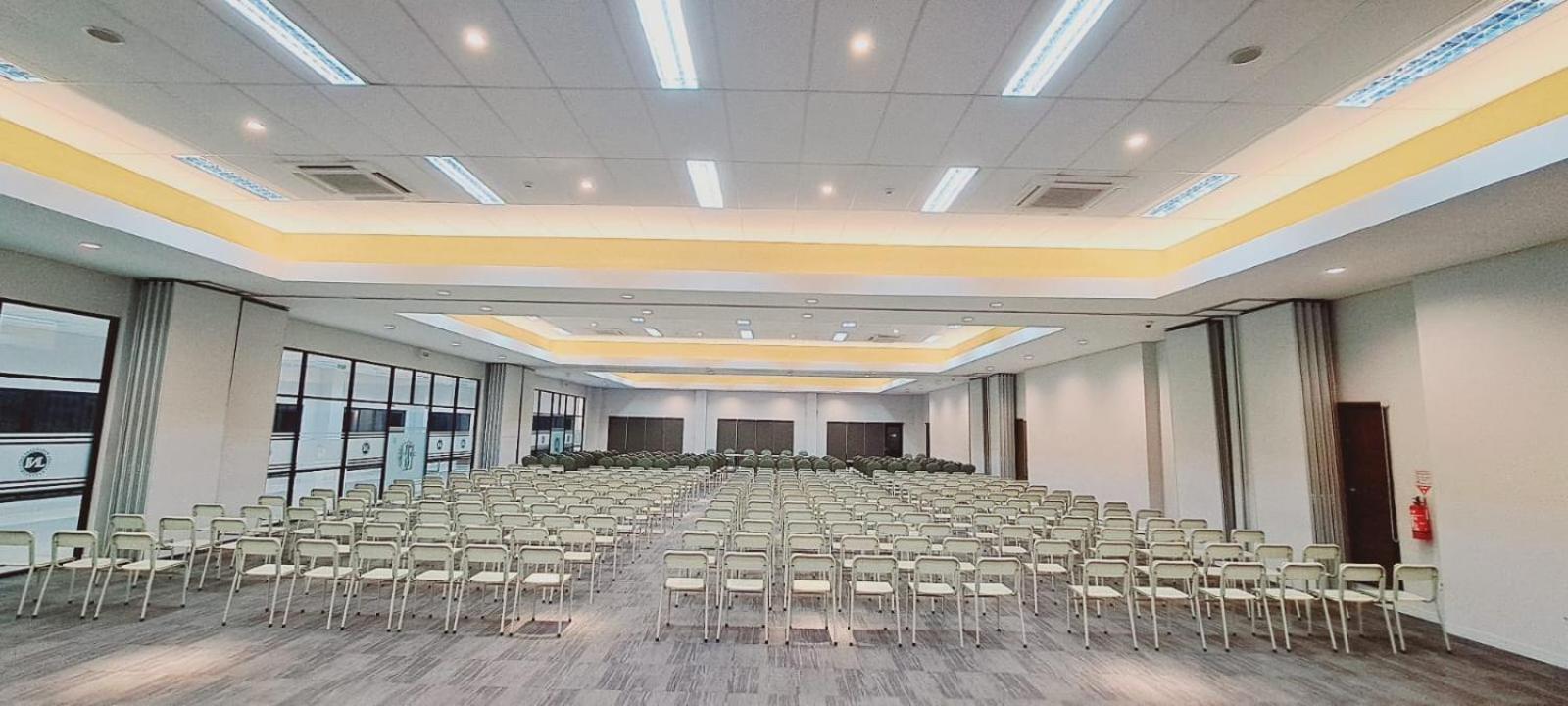 Tos Hotel & Convention Center Tangerang Powered By Archipelago ภายนอก รูปภาพ