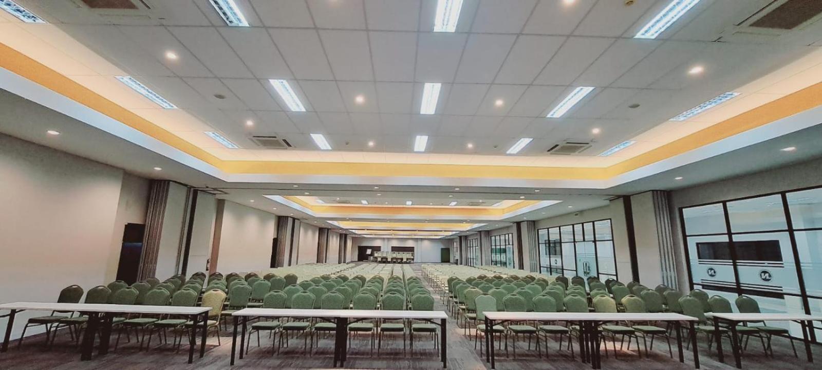 Tos Hotel & Convention Center Tangerang Powered By Archipelago ภายนอก รูปภาพ