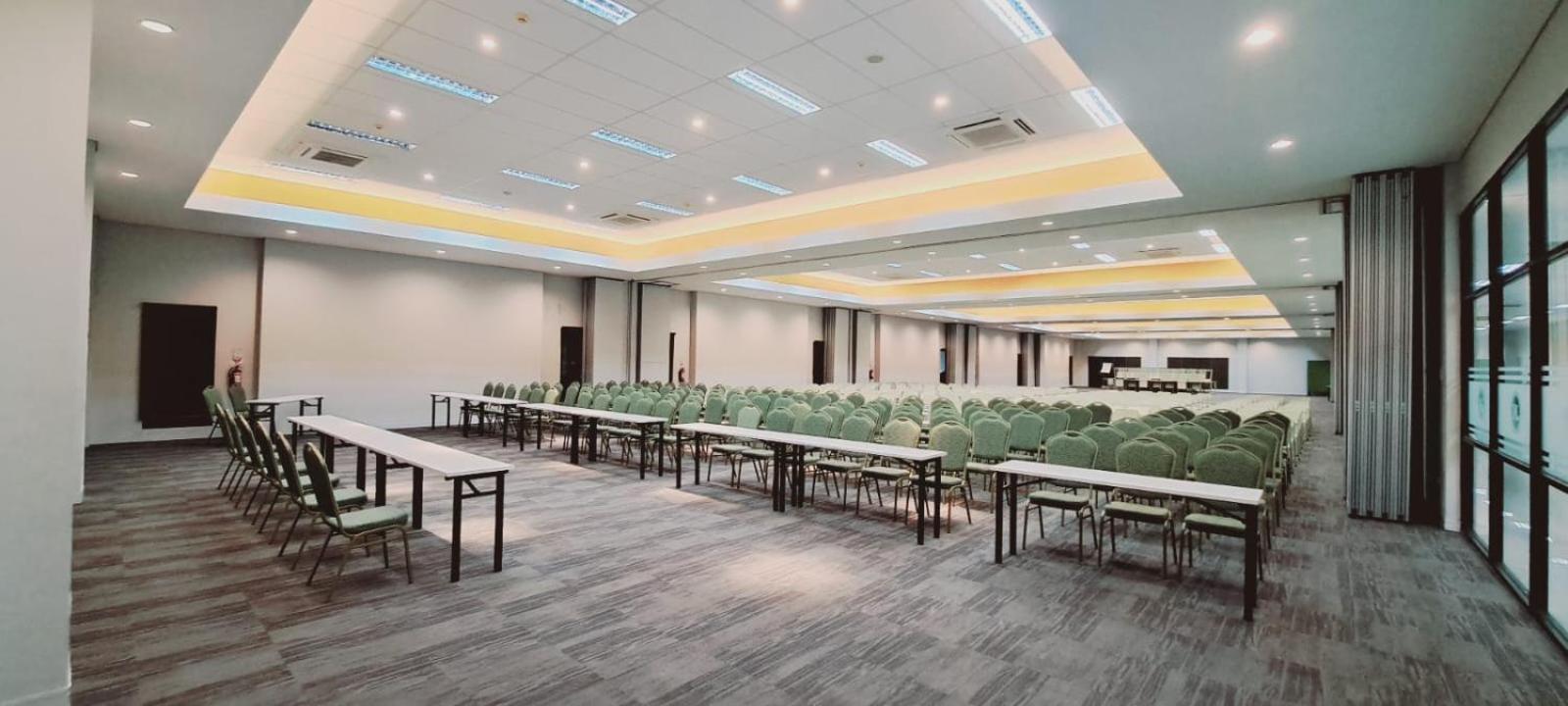 Tos Hotel & Convention Center Tangerang Powered By Archipelago ภายนอก รูปภาพ