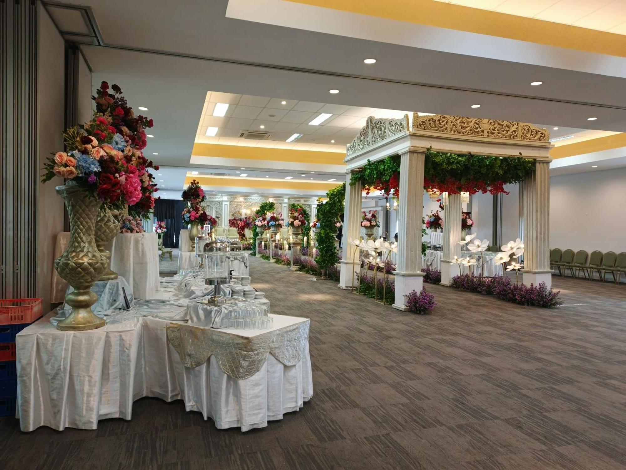 Tos Hotel & Convention Center Tangerang Powered By Archipelago ภายนอก รูปภาพ