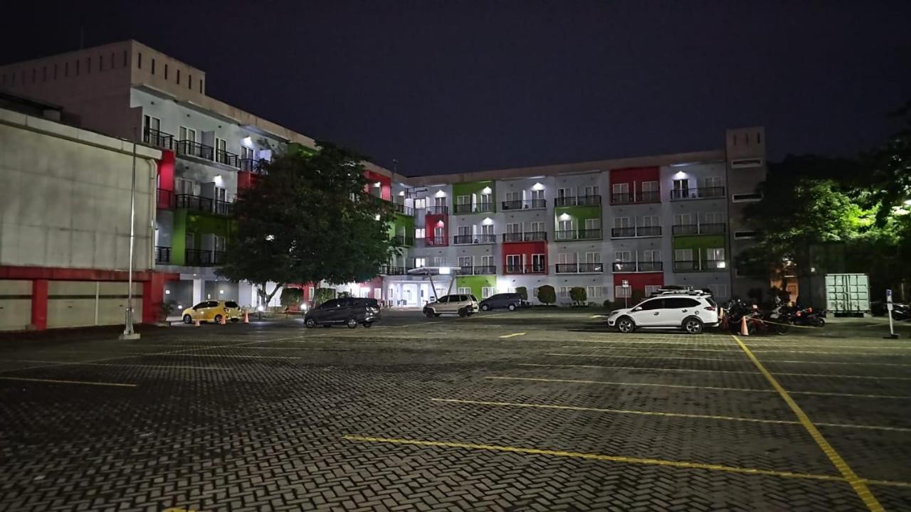 Tos Hotel & Convention Center Tangerang Powered By Archipelago ภายนอก รูปภาพ